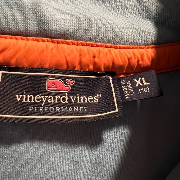 Vineyard Vines - Picture 4 of 4